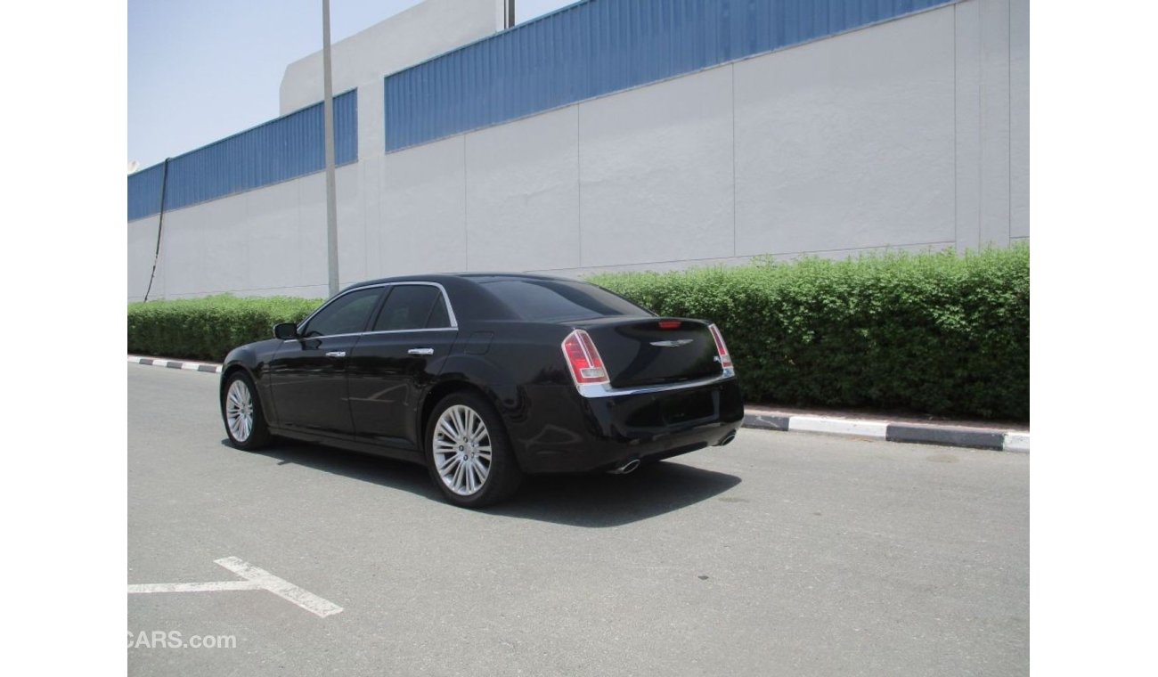 كرايزلر 300C كرايسلر 300 سي خليجي 2014 فل اوبشن 8 سيلندر بحاله ممتازه