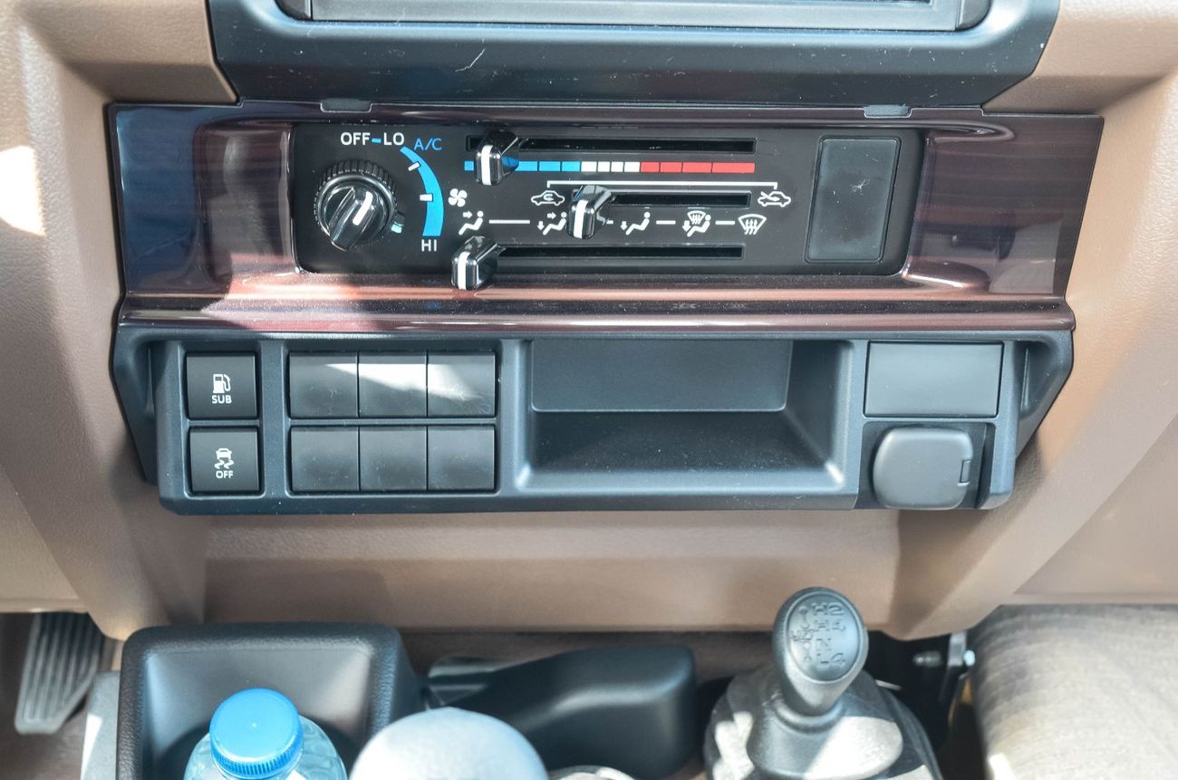 تويوتا لاند كروزر بيك آب TOYOTA LAND CRUISER 79 2.8L 4WD SC MT PICKUP 2025