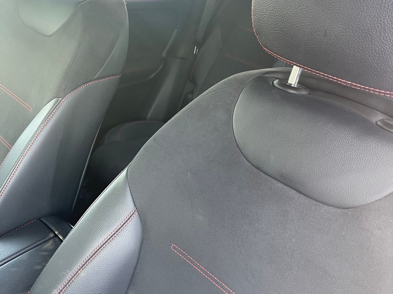 Mercedes-Benz GLB 250