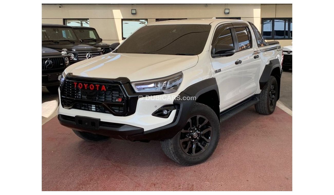 Used Toyota Hilux GR Sport 2022 for sale in Dubai 787772
