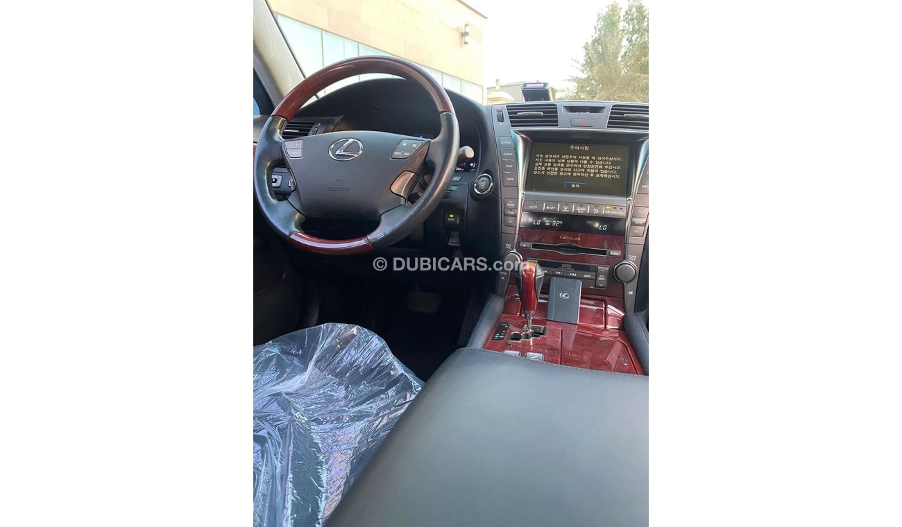 لكزس LS 460