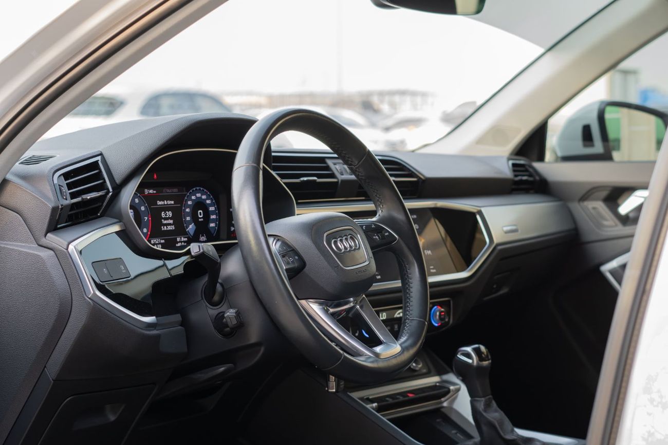 Audi Q3 40 TFSI quattro Advanced 2.0L