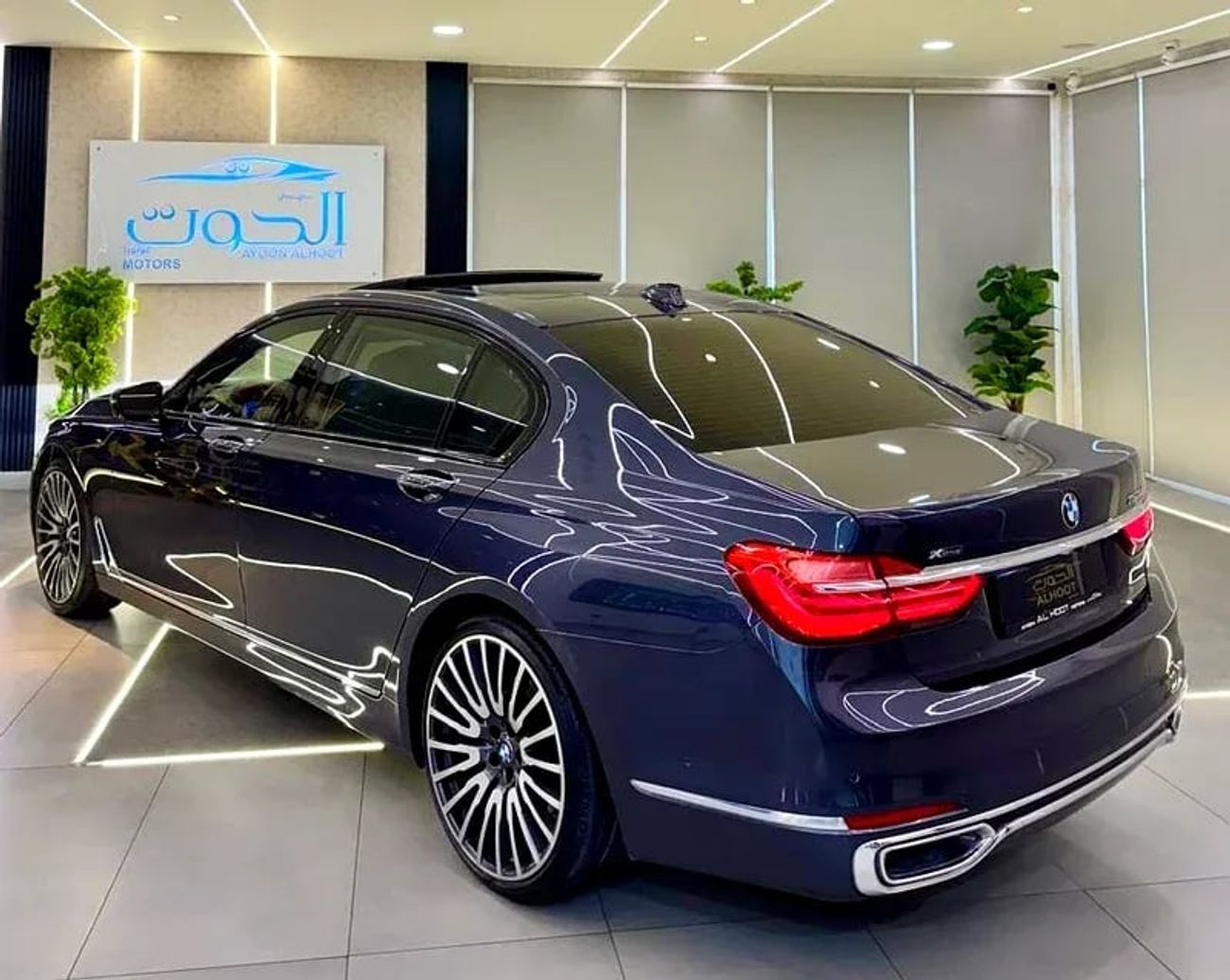 بي أم دبليو 750Li Luxury 4.4L (443 HP)