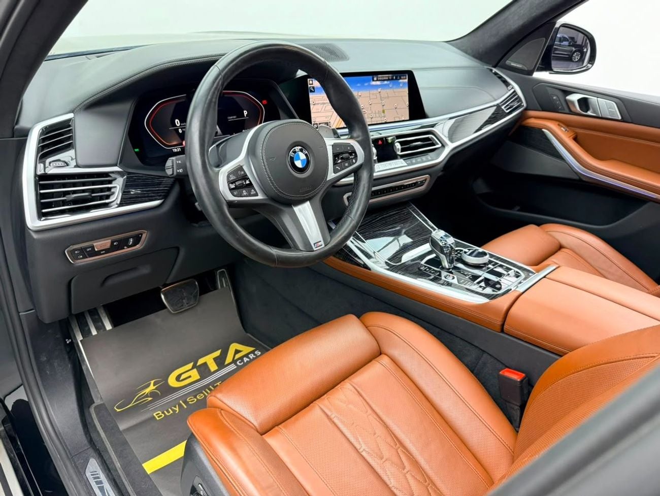 بي أم دبليو X7 2022 BMW X7 xDrive40i M-Sport, 2027 BMW Warranty + Service Pack, Low Km, 7 Seater, GCC