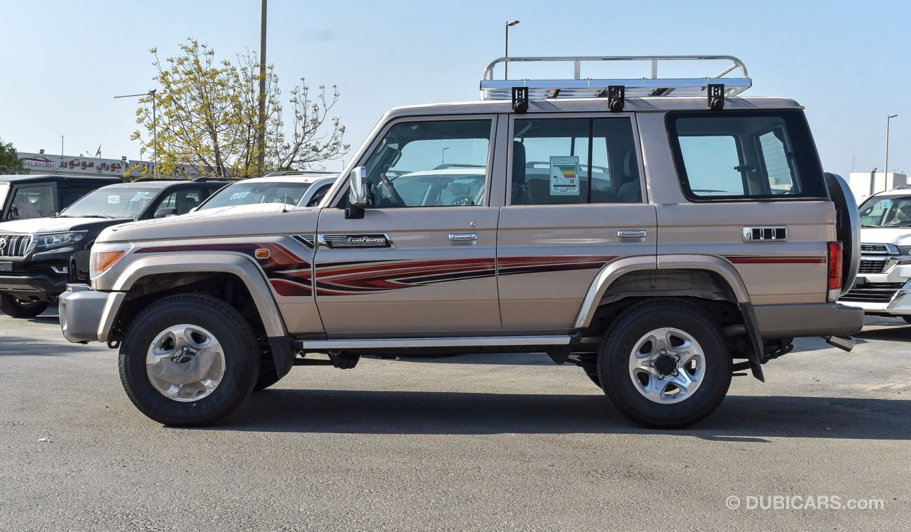 Mitsubishi Canter Van LX V8 4.5L