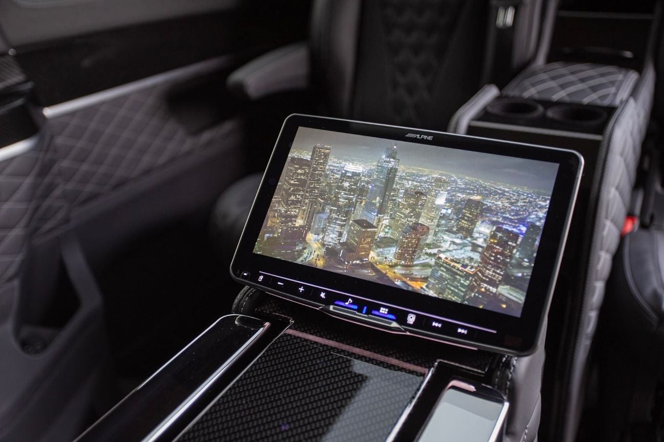 مرسيدس بنز V 300 Senzati® Jet Class® Oryx Edition® 6 Seat Ebony Leather