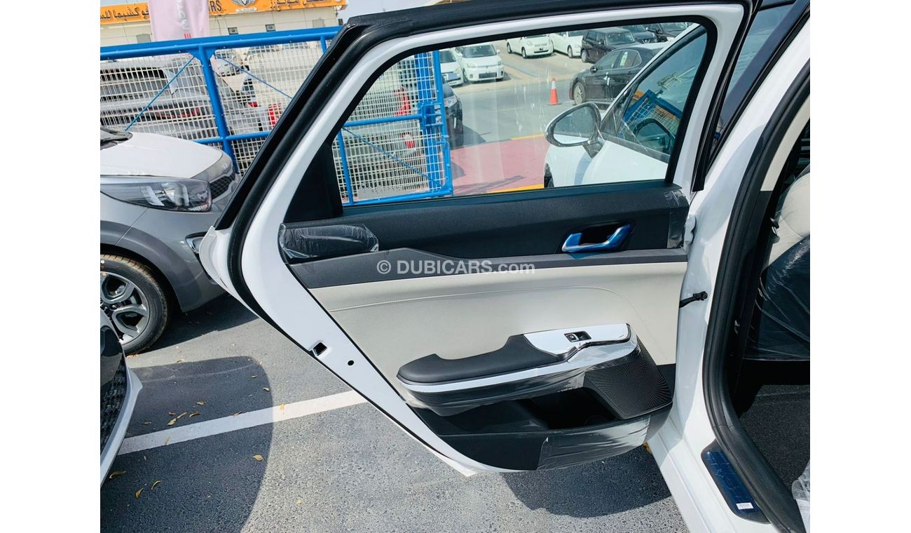 Kia K5 KIA K5 NEW BRAND NEW CAR WITH DUAL A/C WHITE COLOR BEIGE INTERRIOR