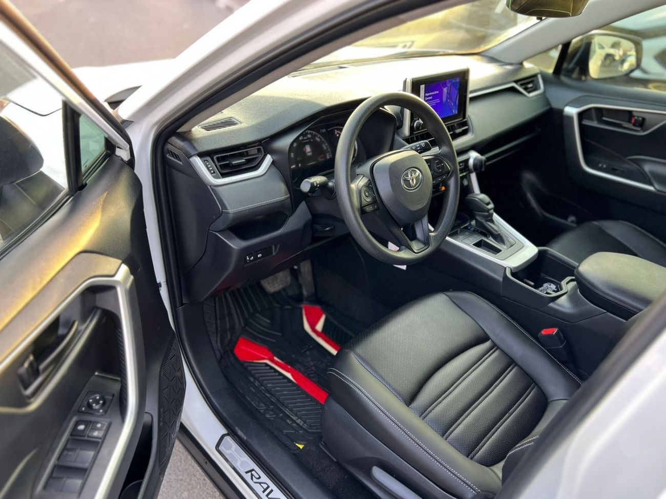 تويوتا راف ٤ 2024 Toyota RAV4 MidOption- 2.5L V4- Rear Camera -Leather Seat -