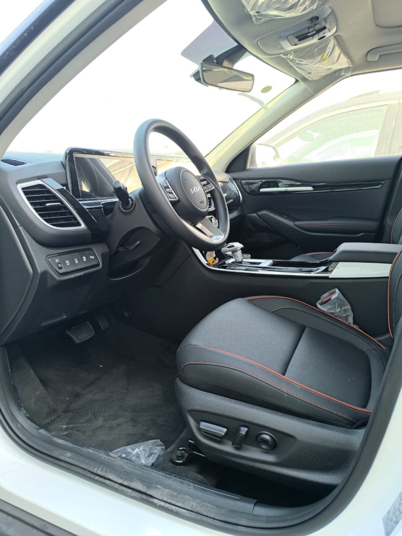 Kia Seltos 1.5L Full Option 2025 Model Chinese Specs Brand New