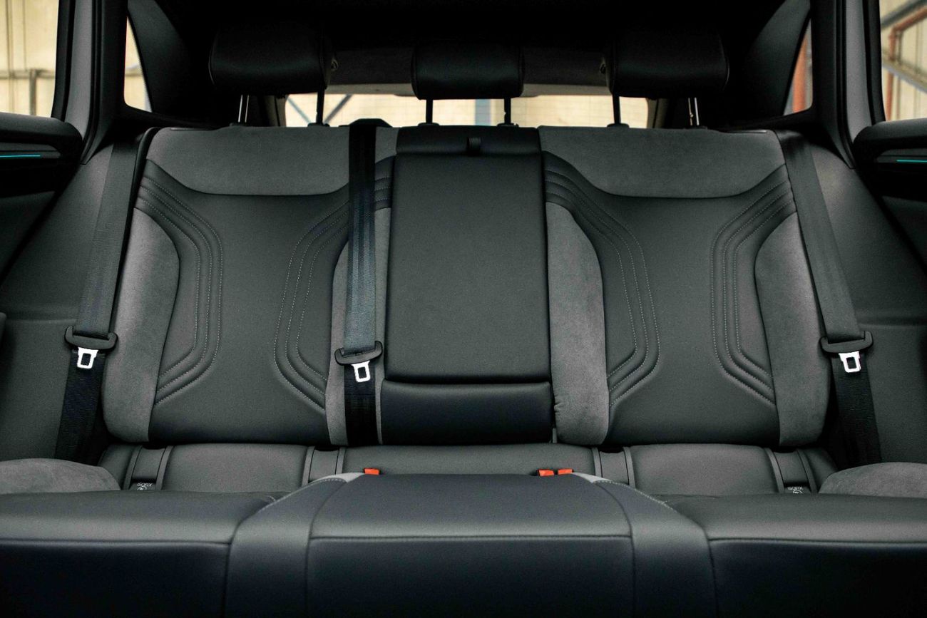 فولكس واجن ID.4 كروز 2024 VOLKSWAGEN ID4 CROZZ PRO - GREY inside BLACK | Export Only