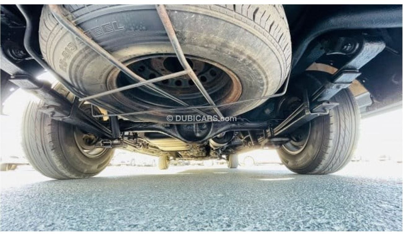 Toyota Hiace 2015  | AT | Diesel | 4WD | KDH206 | 3.0L | Silver | CLEAN VAN DX TYPE