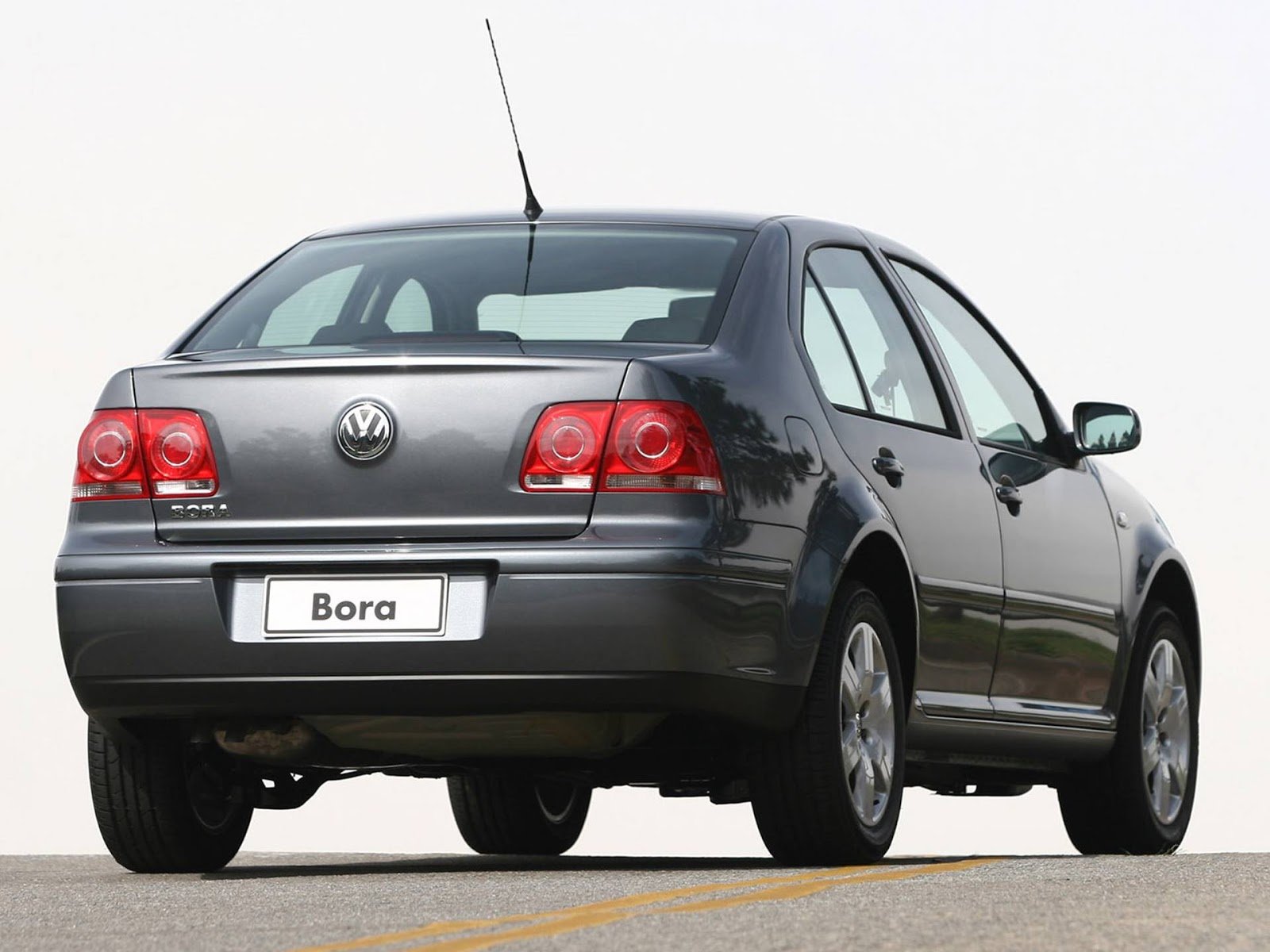 Volkswagen Bora exterior - Rear Left Angled