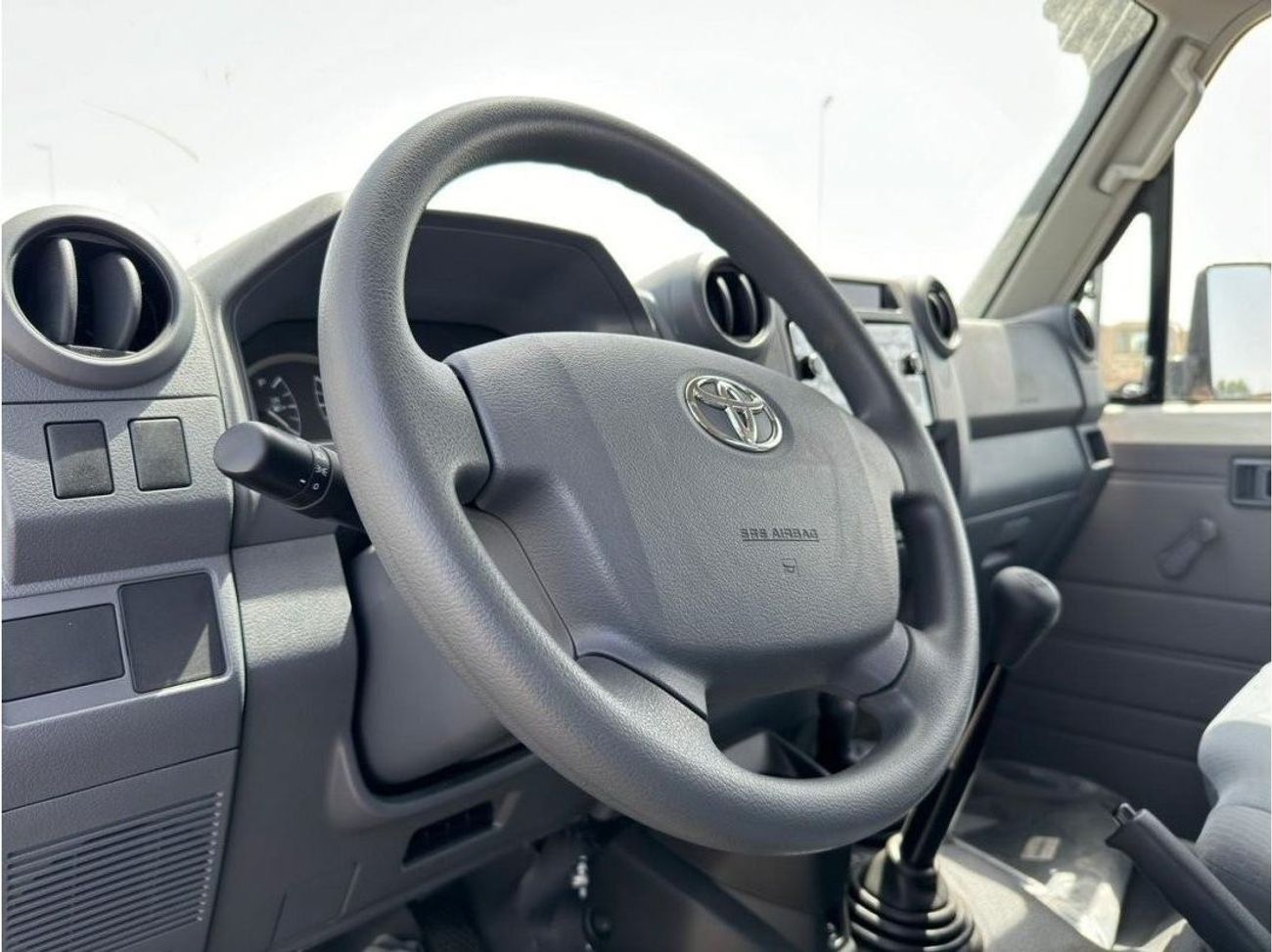 تويوتا لاند كروزر 70 Toyota Land Cruiser78  4.2L