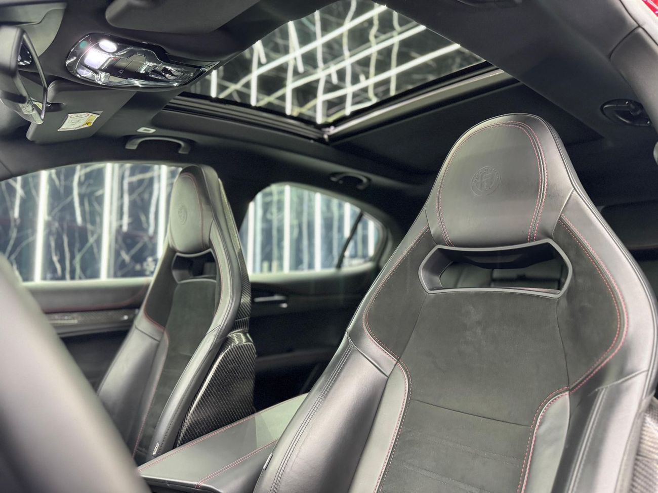 ألفا روميو ستيلفيو Quadrifoglio 2.9L (503 HP) 2018 Alfa Romeo Stelvio Q4, Warranty, Carbon Fiber Package, Excellent Con