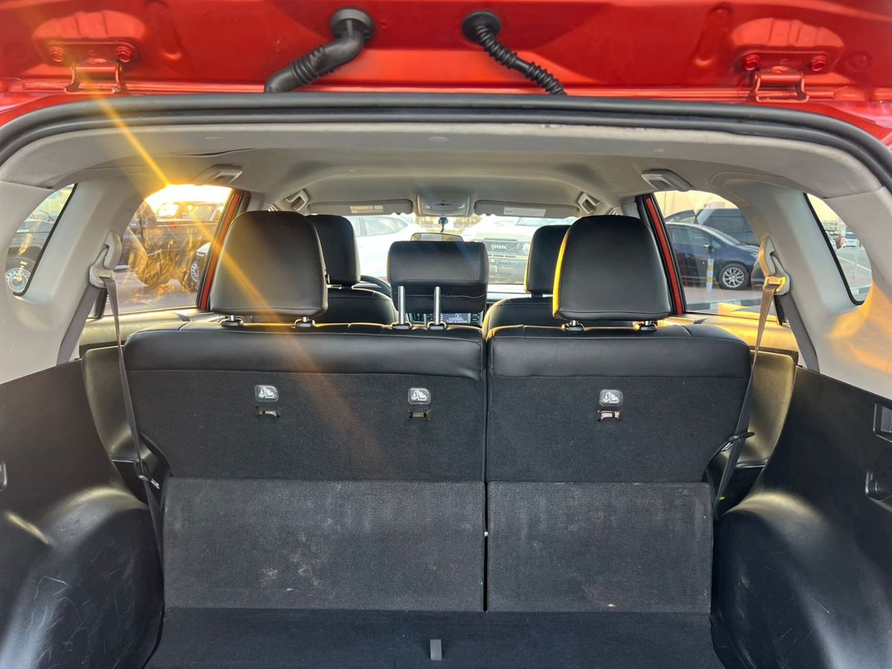 Toyota RAV4 2016 Toyota RAV4 - Midoption 2.5L V4 - Rear Camera - Leather Seat - AWD 4x4