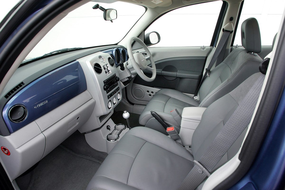 Chrysler PT Cruiser interior - Seats