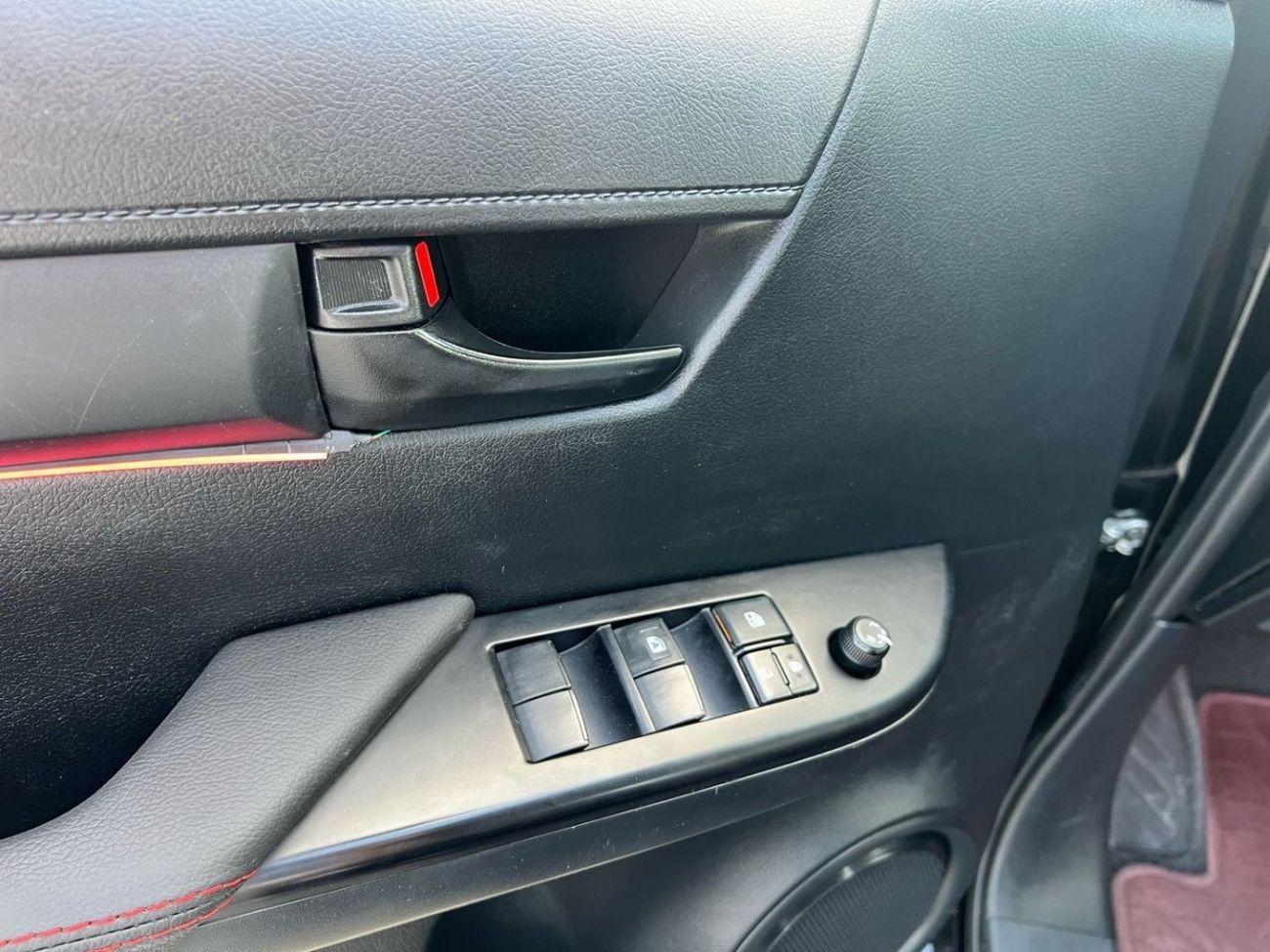 Toyota Hilux 2021 Toyota Hilux Revolution Edition – Fully Customized – 4x4 GCC Specs