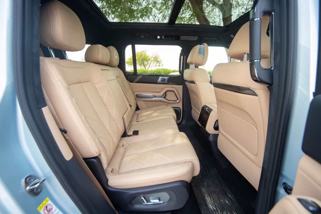 BYD Leopard 8 Smart and Brave Flagship Edition (7 Seats)