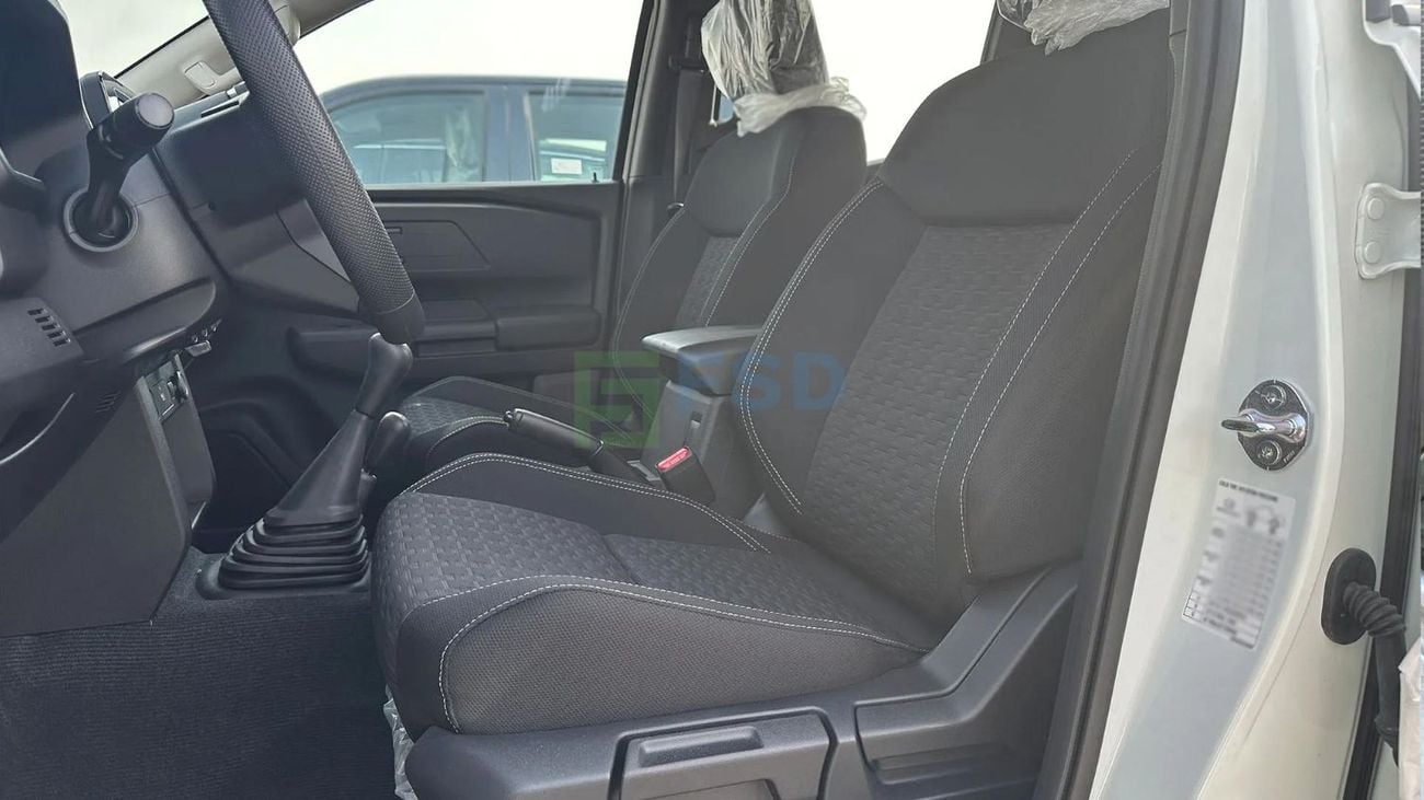 ميتسوبيشي L200 Mitsubishi L200 2.4L GLX New Face DC 4WD 5MT MY-2024