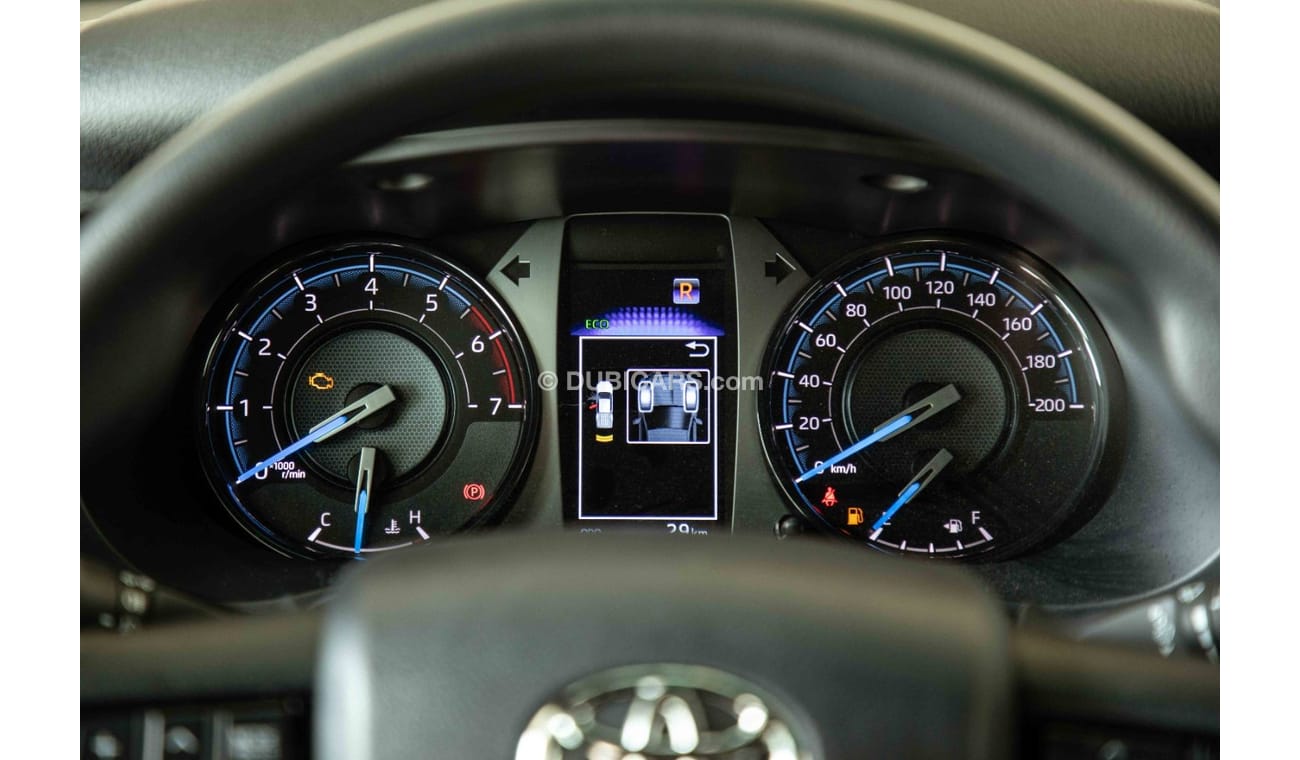 تويوتا هيلوكس Get 2023 Toyota Hilux 4x4 DC 4.0 AD HI SR5 P A/T - Export Only