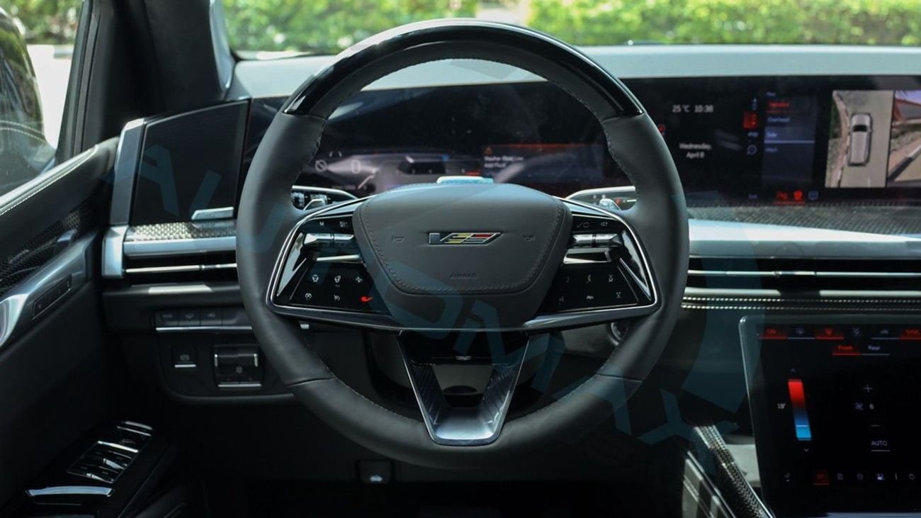 كاديلاك إسكالاد V SERIES 2026 6.2L Supercharged V8 With 5 Years Unlimited Mileage Warranty