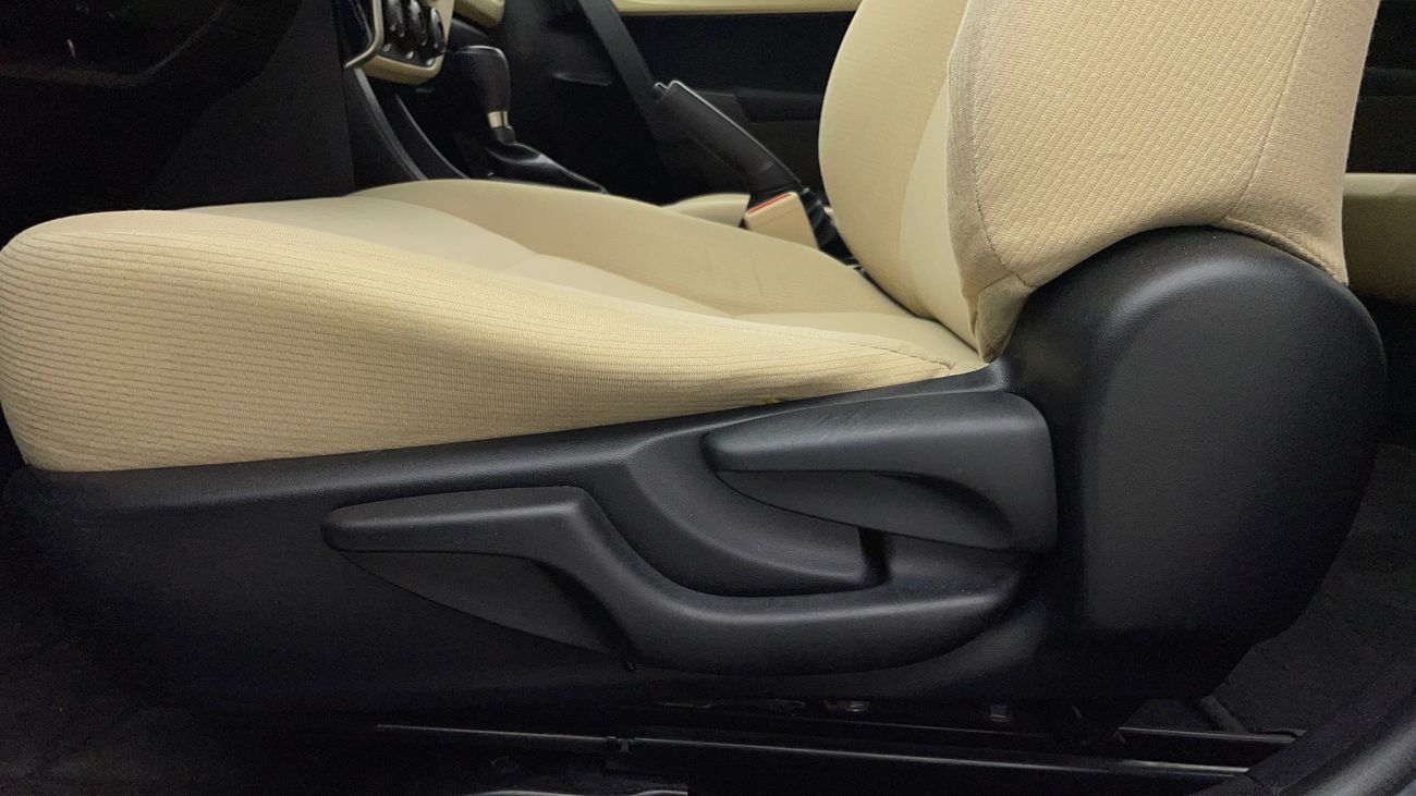 تويوتا كورولا SE 2 | بدون دفعة مقدمة | اختبار قيادة مجاني للمنزل