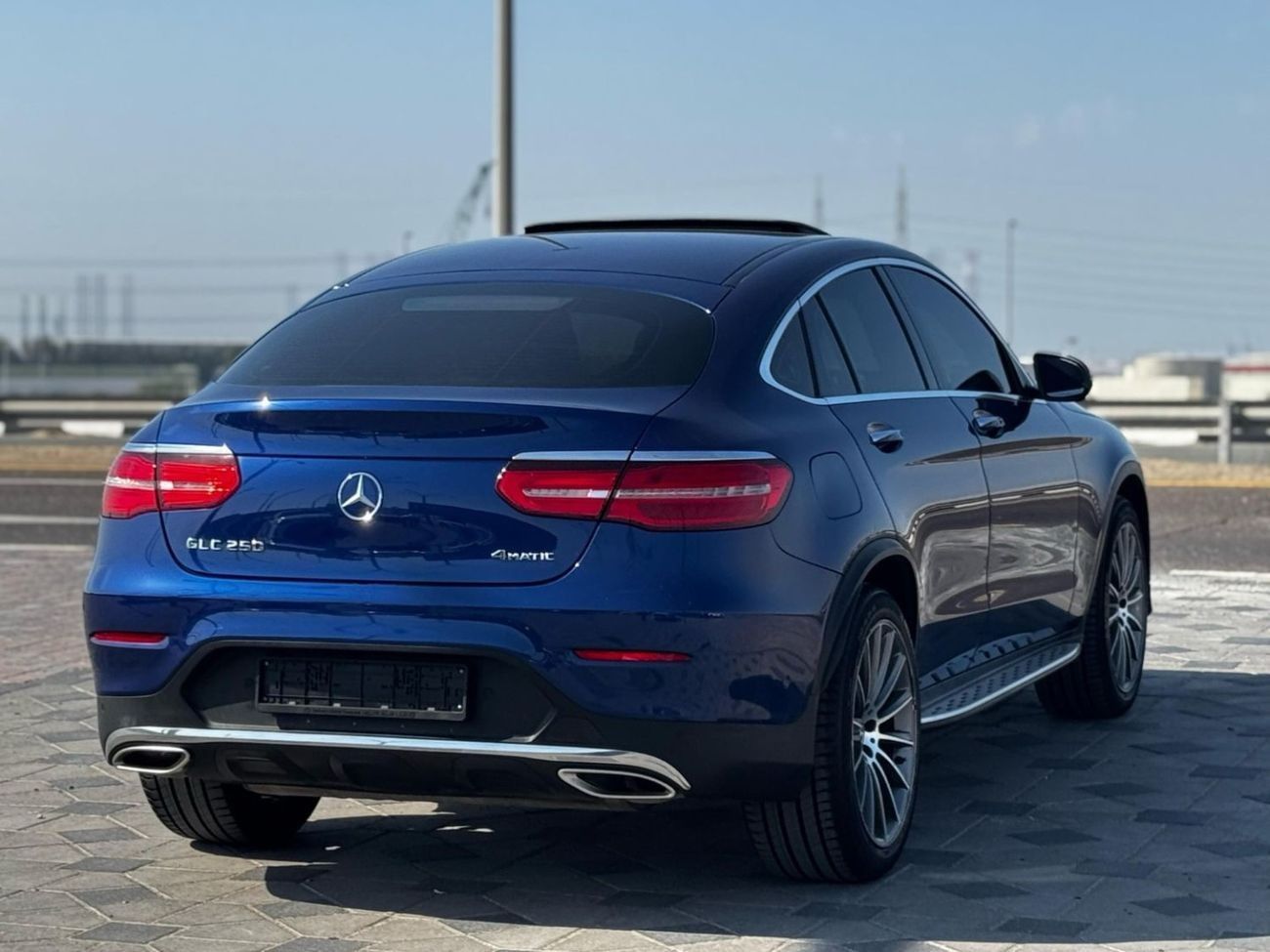 Mercedes-Benz GLC 250 Coupe AMG 2.0L
