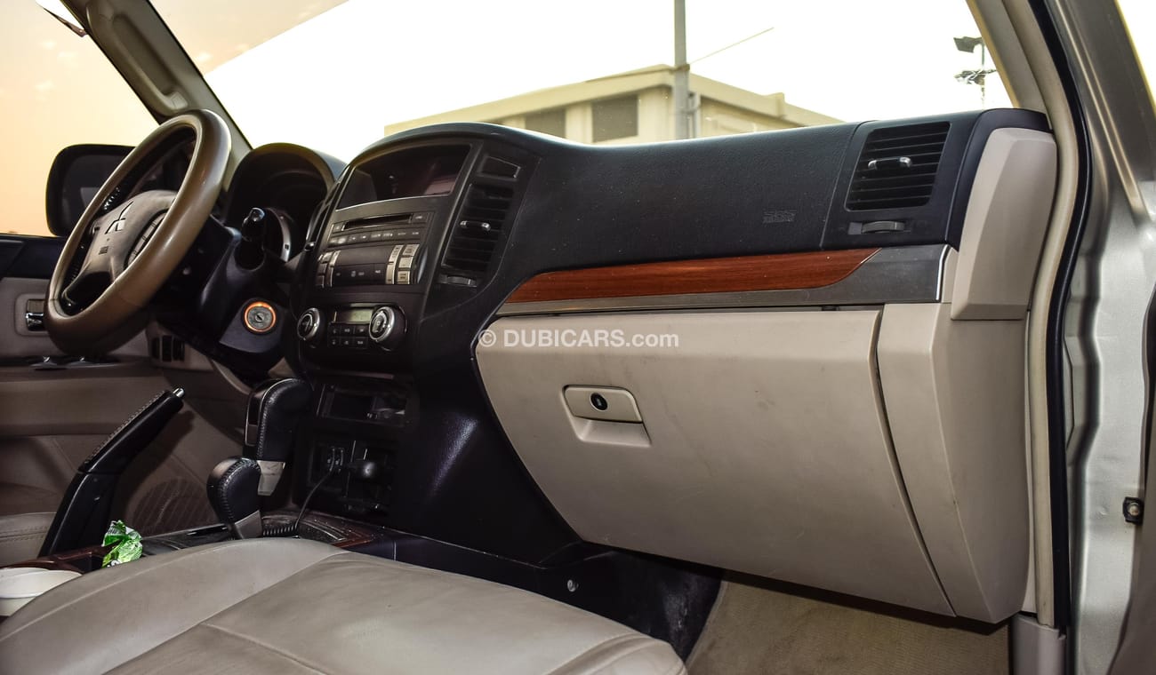 Mitsubishi Pajero GLS V6