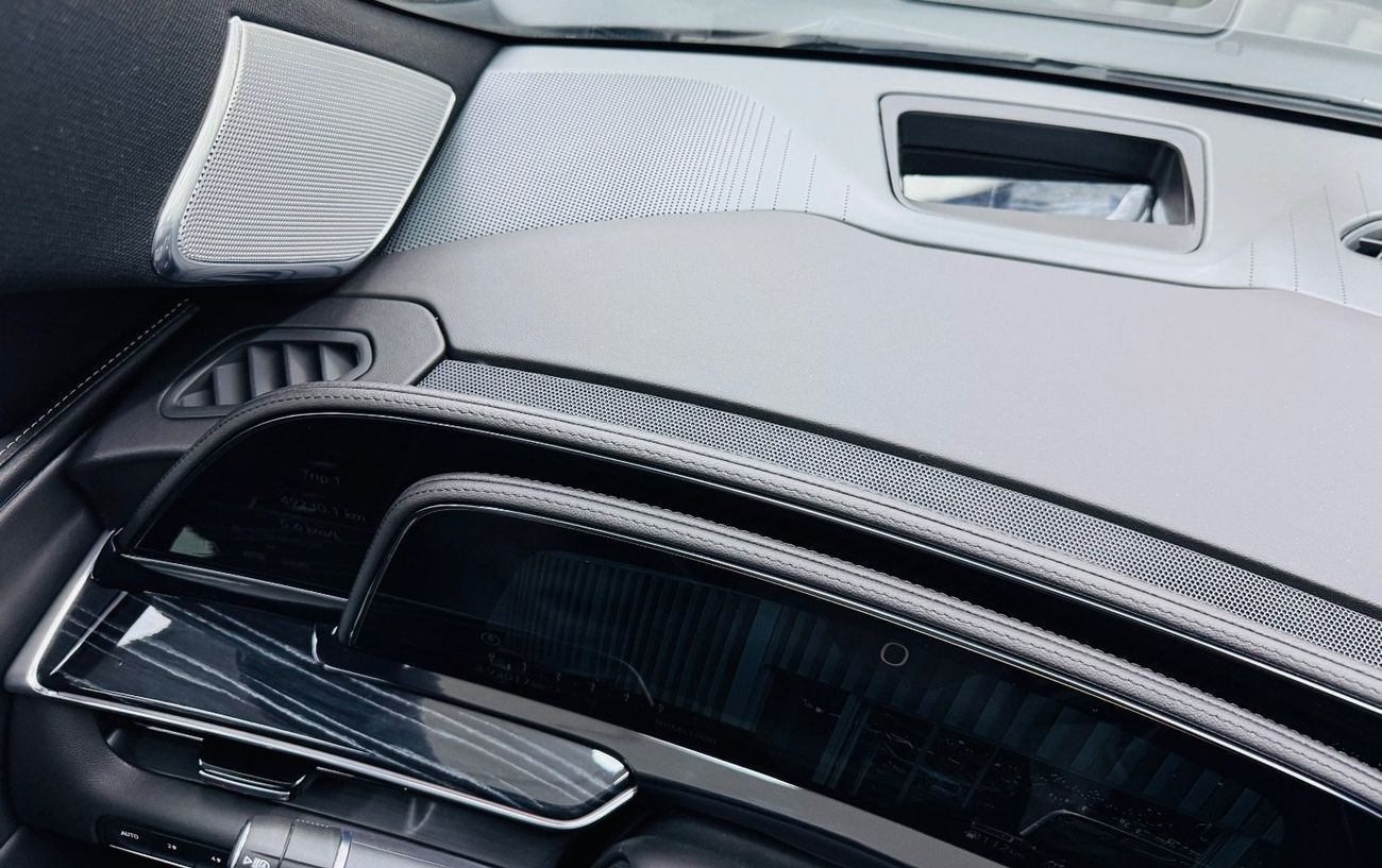 Cadillac Escalade Sport Platinum 6.2L 4WD