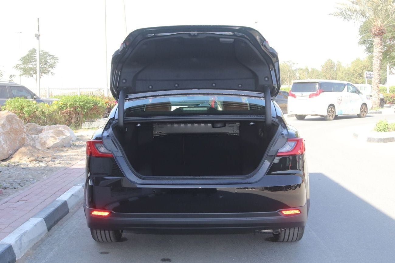 تويوتا كامري 2026 Model Toyota Camry GLE, 2.5L Petrol 2WD A/T