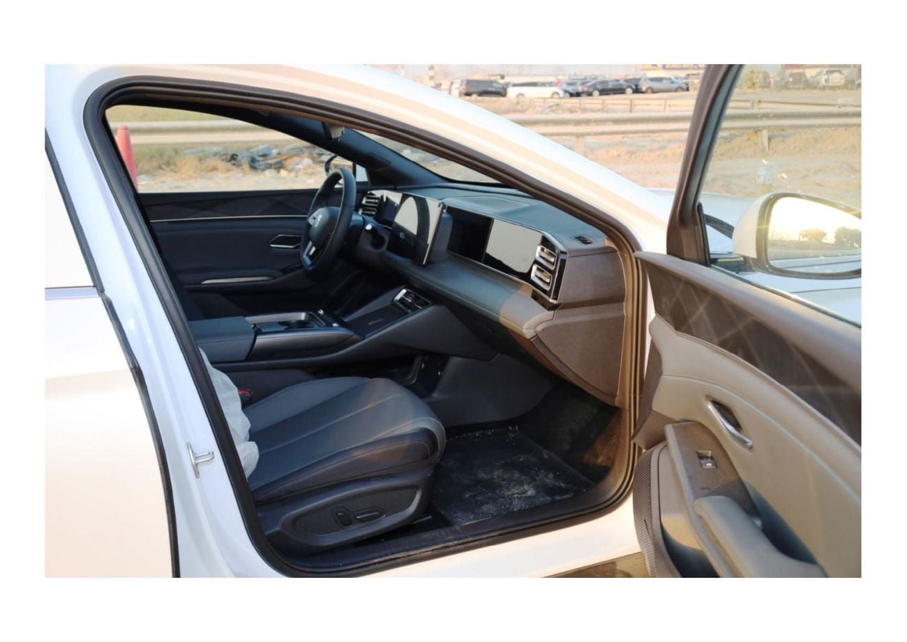 BYD Qin L STANDARD 2026 model  || DMi0 210 Full option