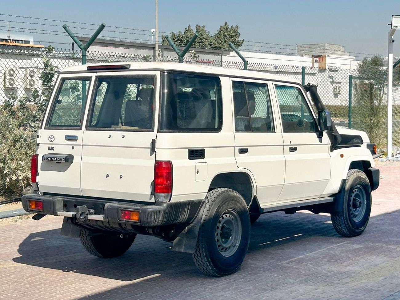 Toyota Land Cruiser 76 2025 TOYOTA LAND CRUISER GDJ76 E 2.8L DIESEL MT BRAND NEW 0KM