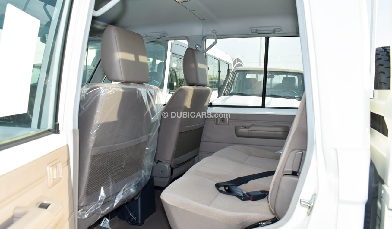 Toyota Land Cruiser Pick Up LC79 DC 4.5L V8 MT YM 2023