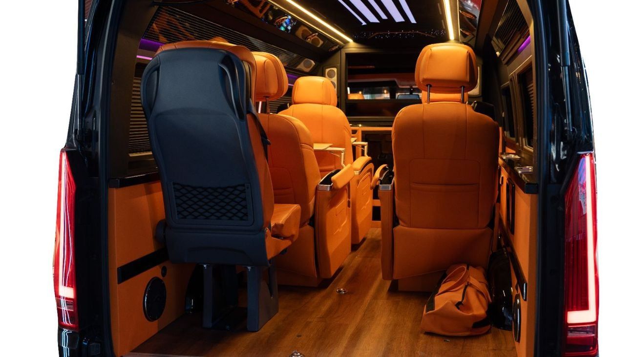 تويوتا هاياس Built by Barugzai | 1 Year Interior Warranty + Agency Warranty