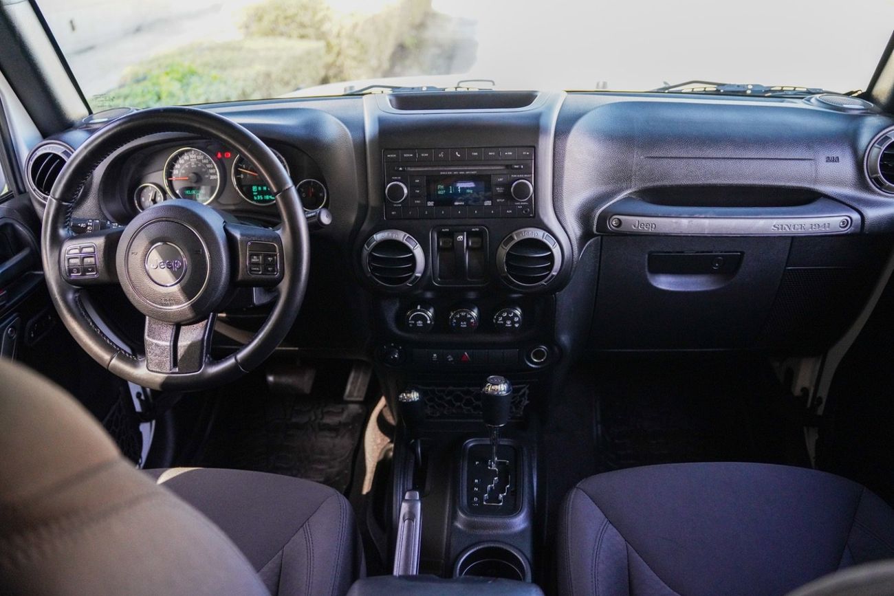 جيب رانجلر Sport S 3.6L A/T