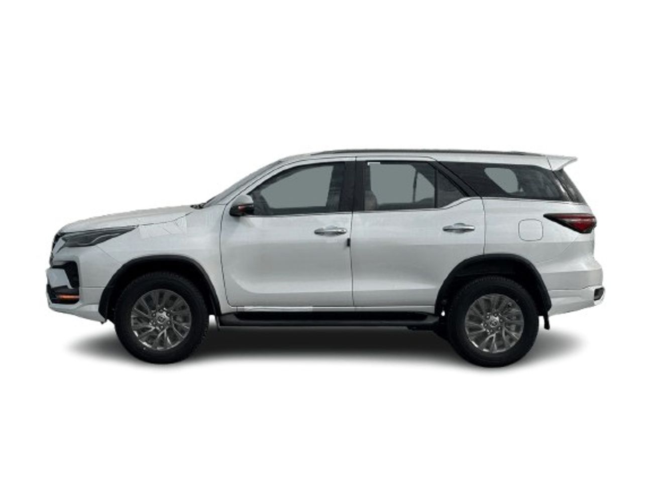 Toyota Fortuner ECTARC005 – 2026 Toyota Fortuner – 2.8L Diesel Auto – White with Tan Interior