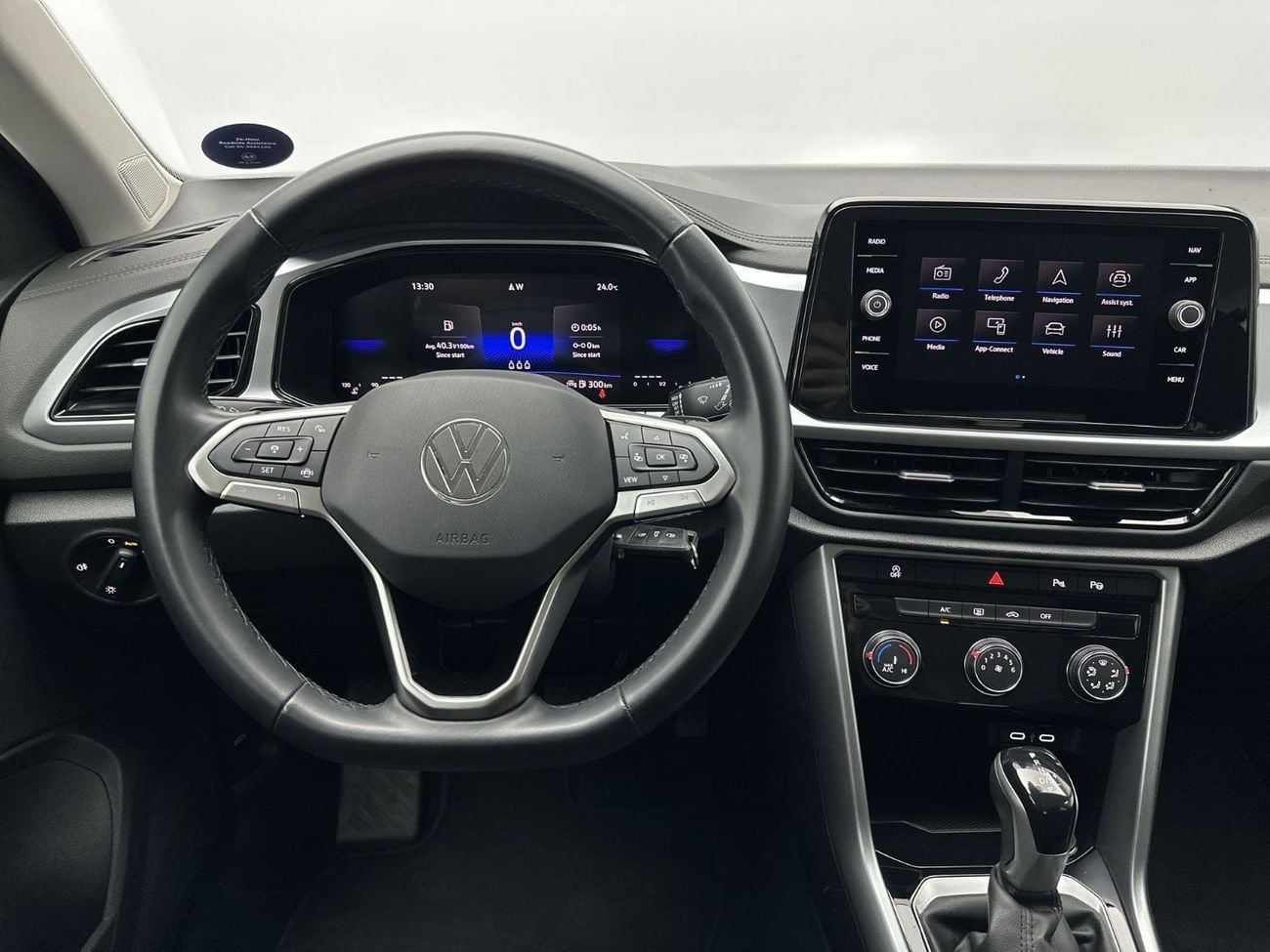 فولكس واجن T ROC LIFE 1.4L | AED 66,900 Only! | MARKET BEST PRICE | VW Certified