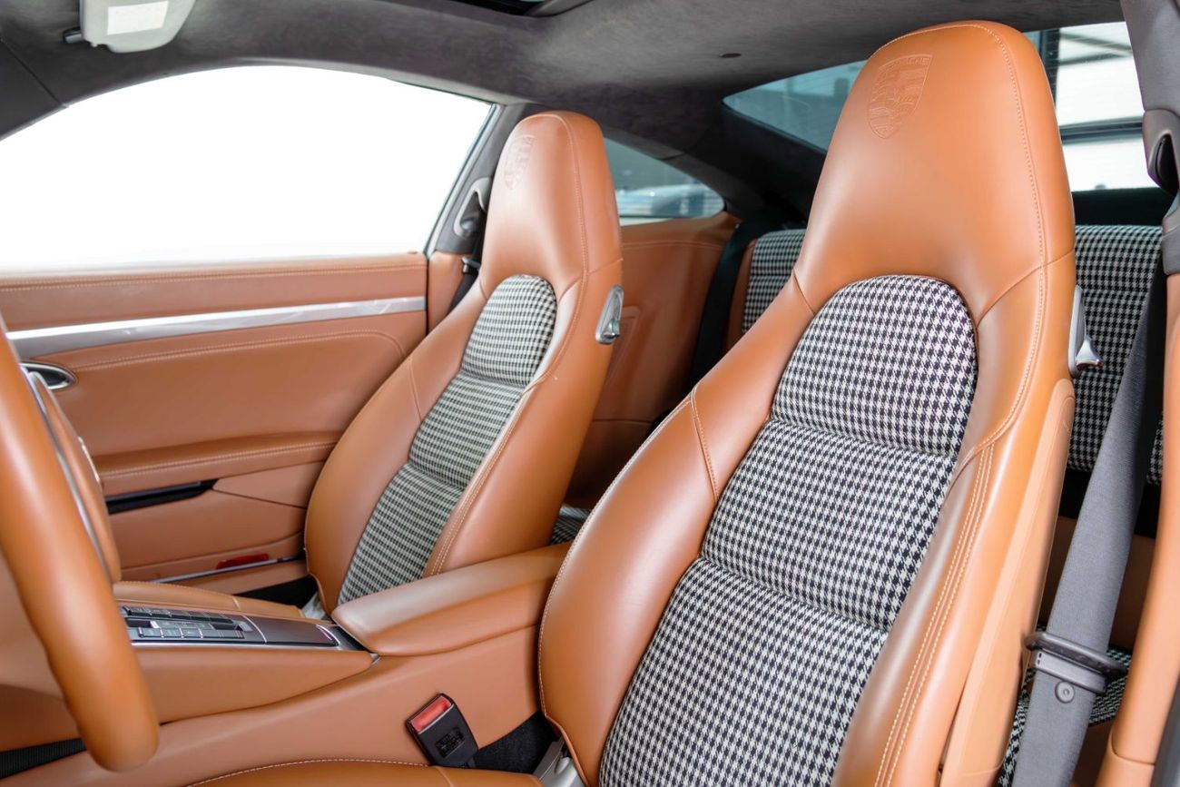 بورش 911 Carrera 3.6L Coupe