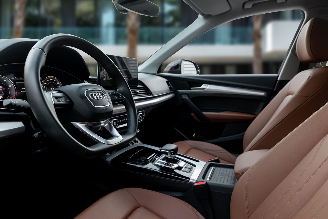 Audi Q5 Q5 S-Line | 3,330 P.M | 0% Downpayment | Audi Q5 S-line | Audi Warranty! | Ramadan Offer!