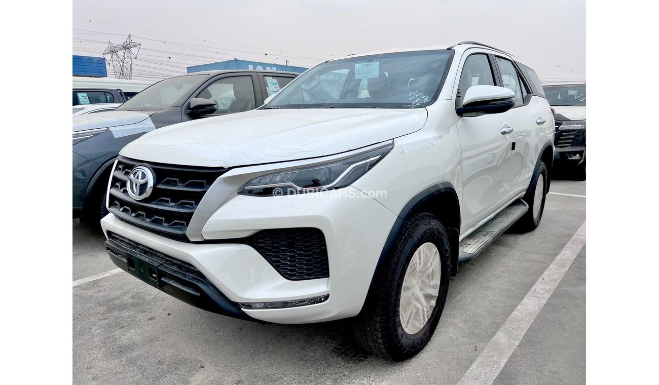 Toyota Fortuner TOYAOTA FORYUNER 2.7 L 4X4 WHITE EXR 2022