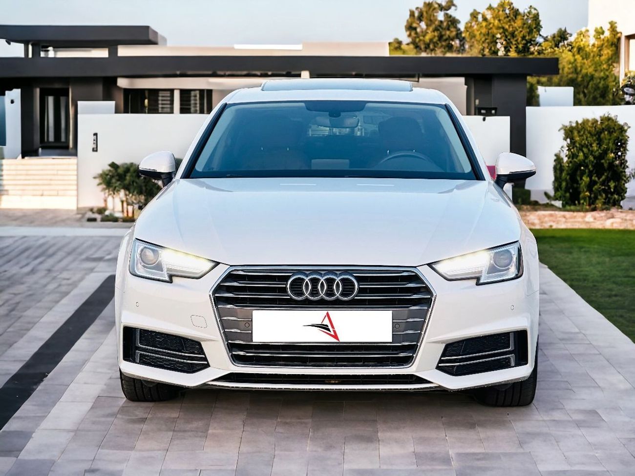 أودي A4 30 TFSI ديزاين S لاين و سبورت باكج