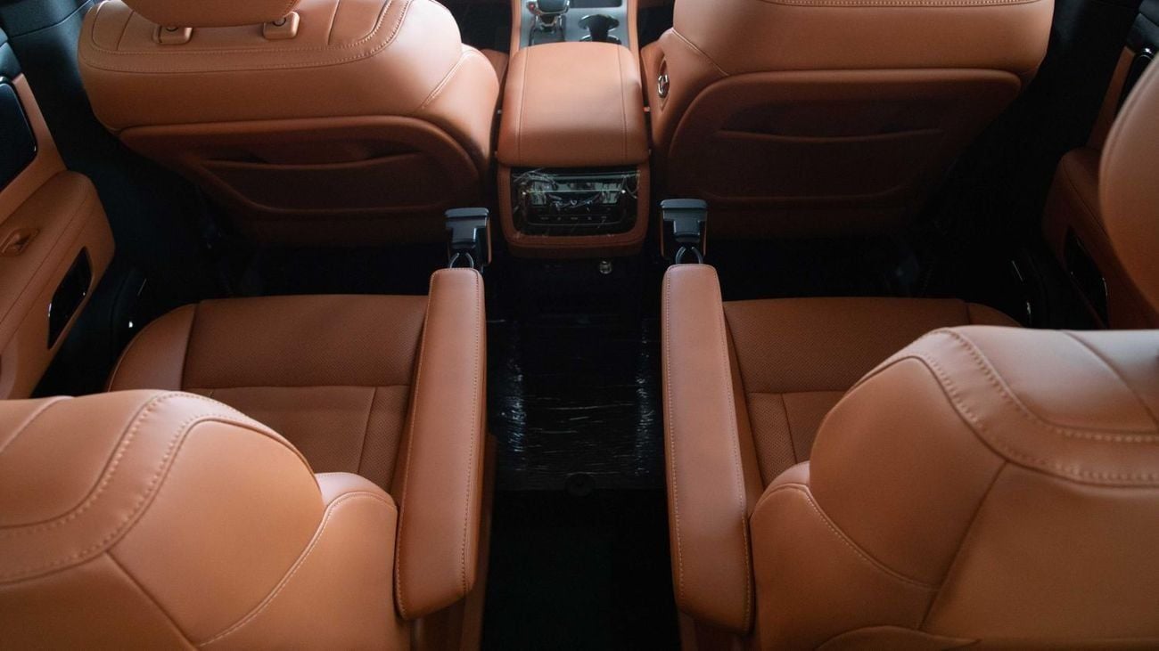 ROX 01 PRESTIGE VIP 7 seats 1.5L PLUG-IN LONG RANGE FOR LOCAL