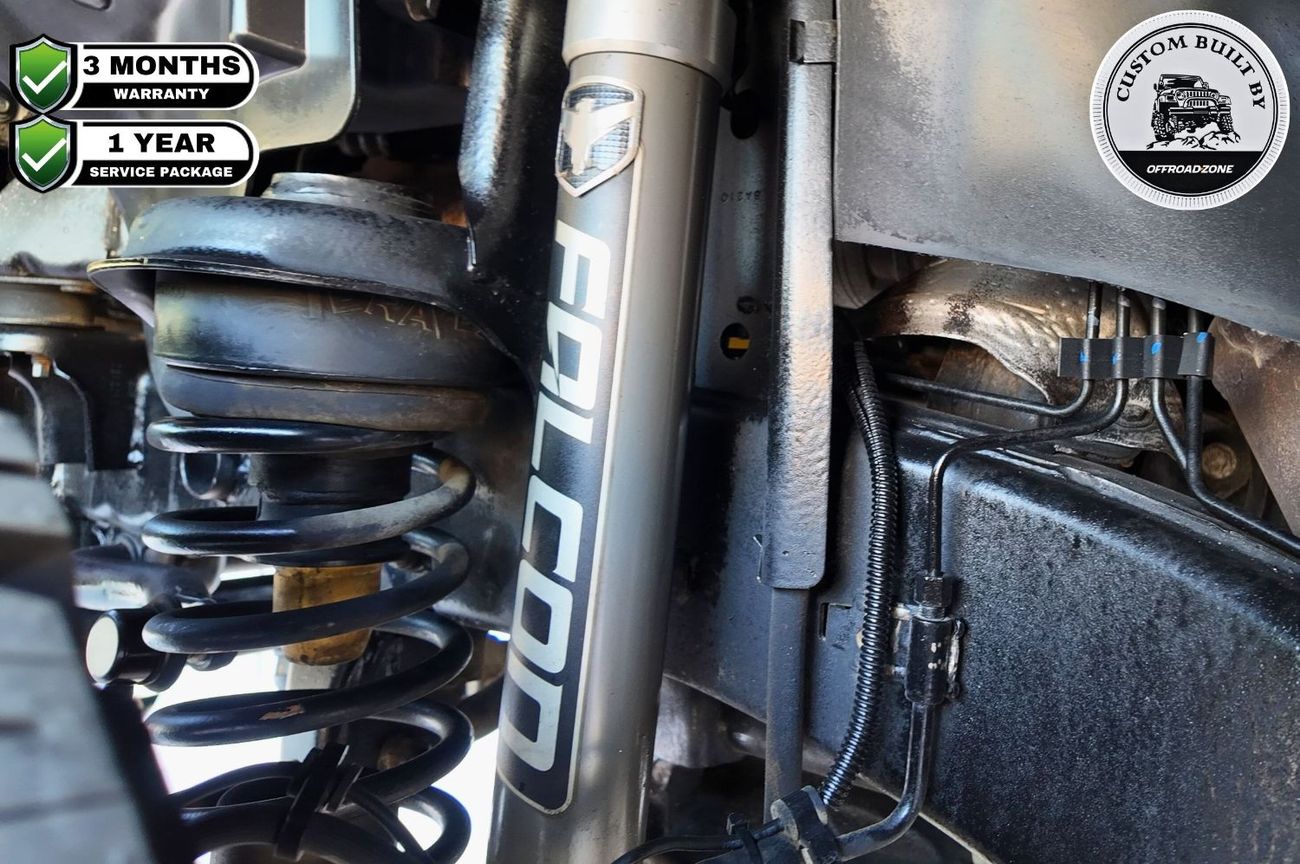 Jeep Wrangler Unlimited Sahara 3.8L A/T / 3 Months Warranty and 1 Year Service Package Included