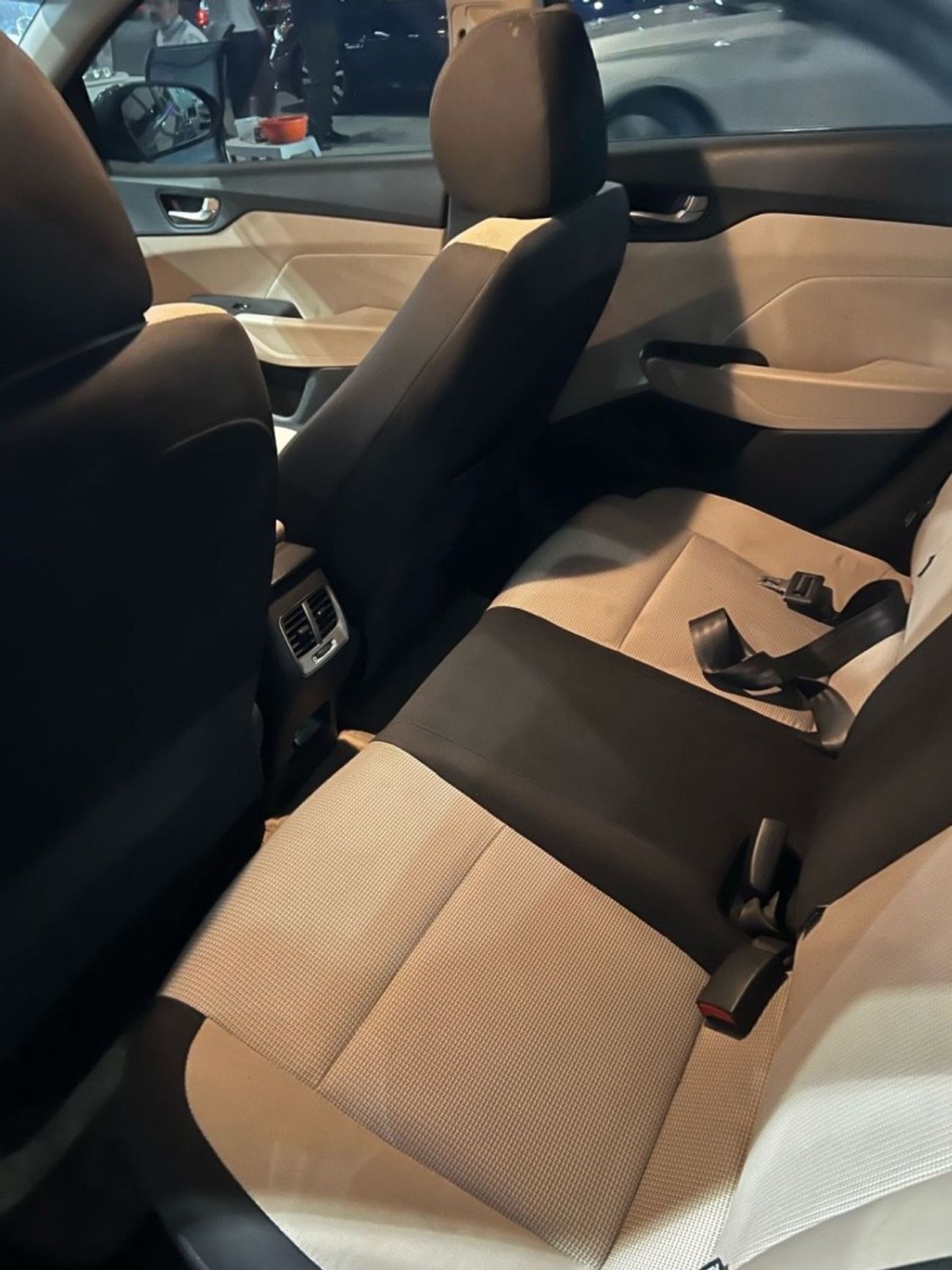 هيونداي أكسنت Base 1.6L (123 HP)