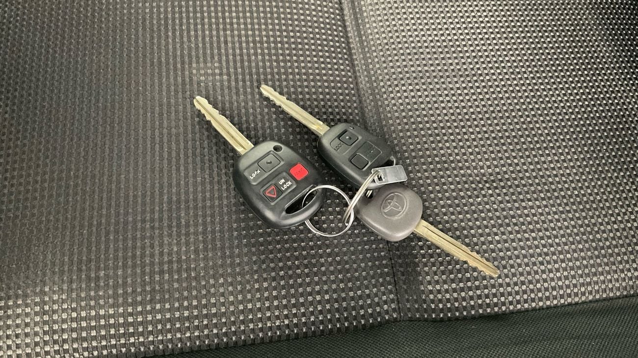 Toyota FJ Cruiser VXR 4.0L VXR | Guaranteed Warranty | 0 Down Payment