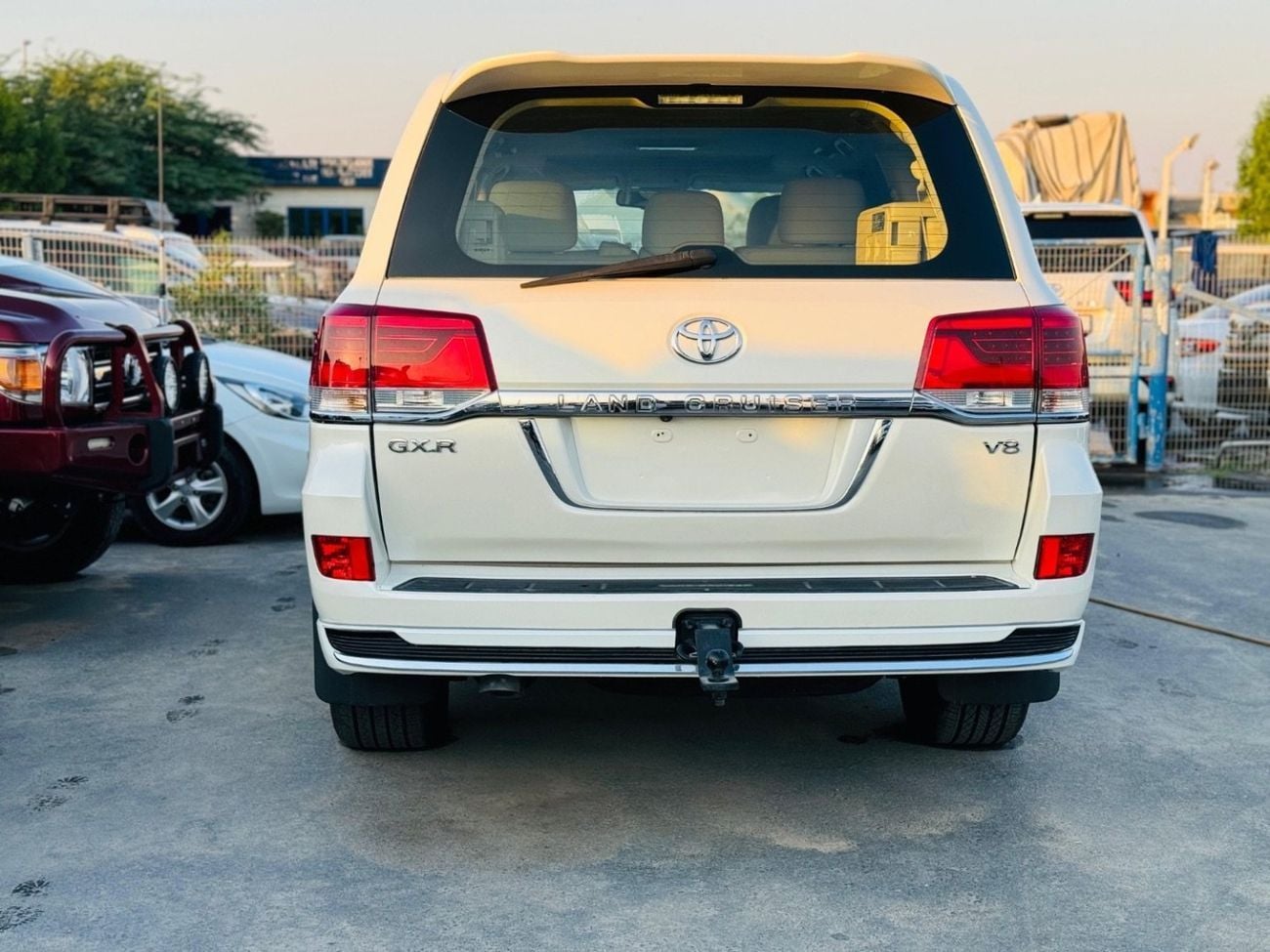 Toyota Land Cruiser GXR Toyota Land Cruiser 2015 Full option