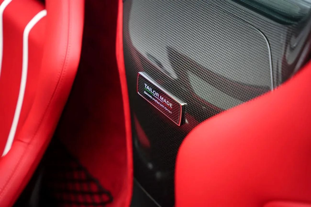 فيراري 812 GTS COMPETIZIONE APERTA WITH 7 YEARS SERVICE CONTRACT