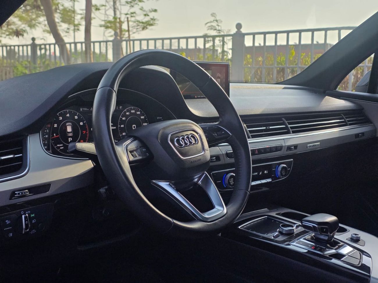 Audi Q7 45 TFSI quattro S-Line Luxury 3.0L