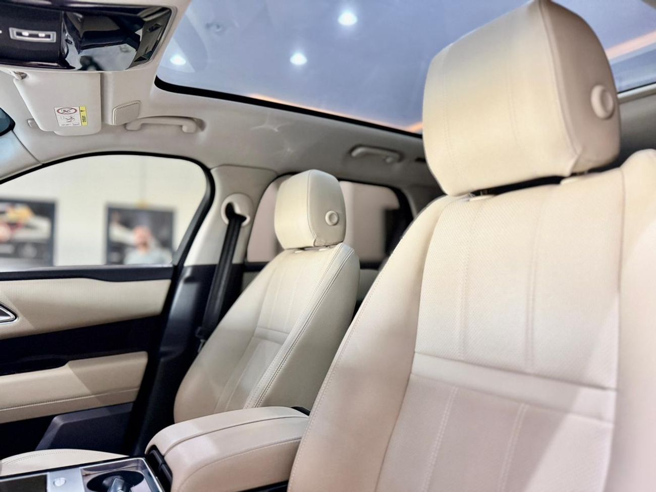 لاند روفر رينج روفر فيلار P300 R-Dynamic SE 2.0L