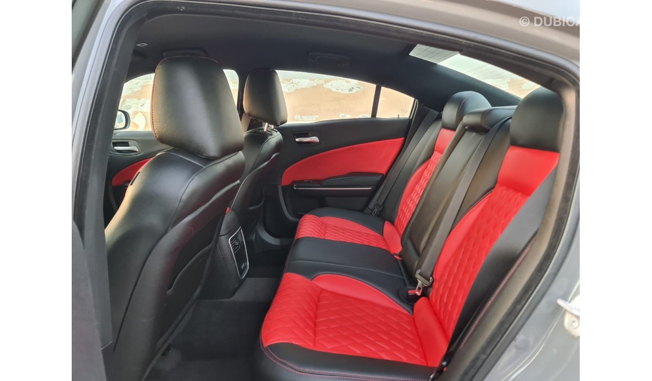Dodge Charger SXT Plus DODGE CHARGER SXT 2018